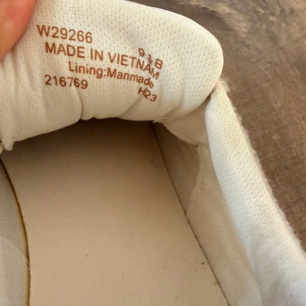 Cole Haan Grand Crosscourt‎ Wool Sneakers Beige Gold School Women 9.5 B Preppy